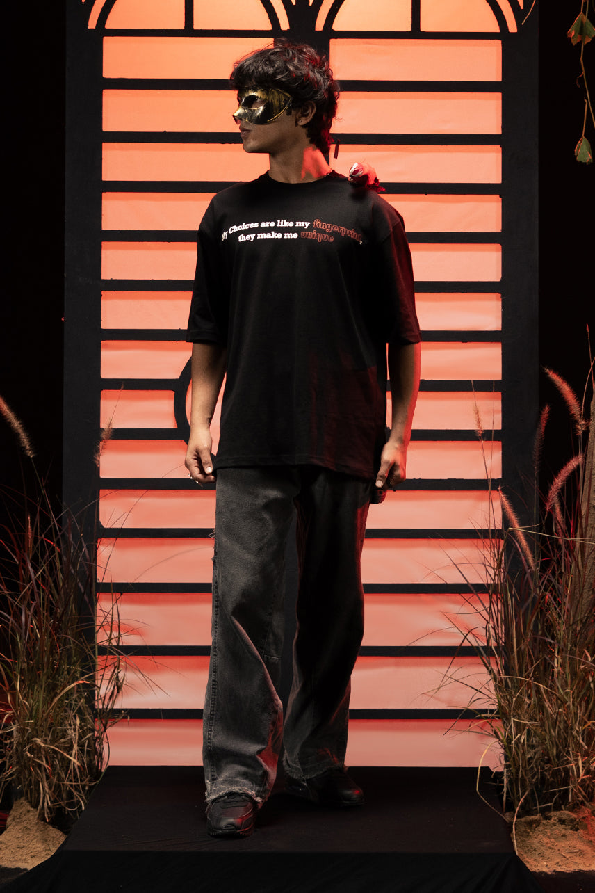 THE FINDER OVERSIZED T-SHIRT